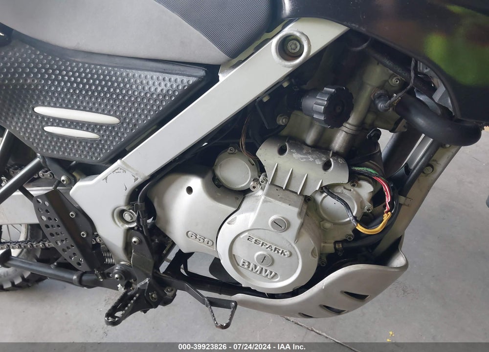 2005 BMW F650 GS VIN: WB10185A55ZL40242