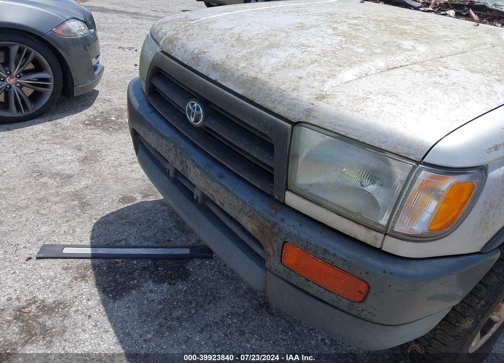 1998 TOYOTA 4RUNNER VIN: JT3GM84RXW0028105