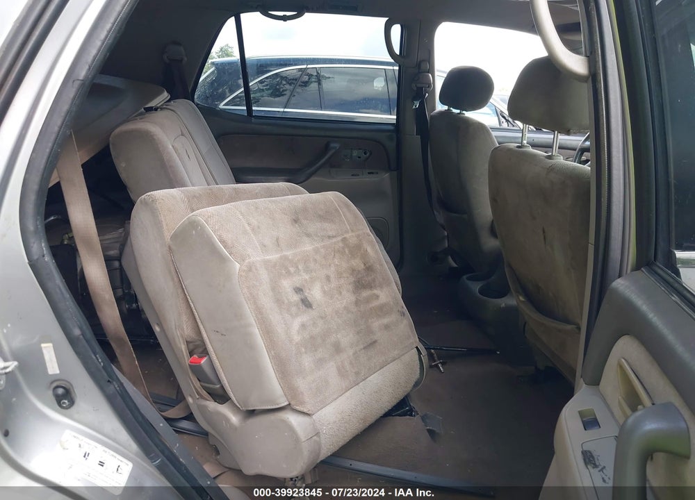2001 TOYOTA SEQUOIA SR5 V8 VIN: 5TDZT34A51S004238