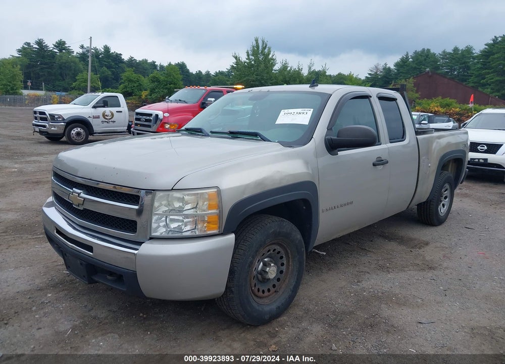 2009 CHEVROLET SILVERADO 1500 LS VIN: 1GCEK19C09Z233050
