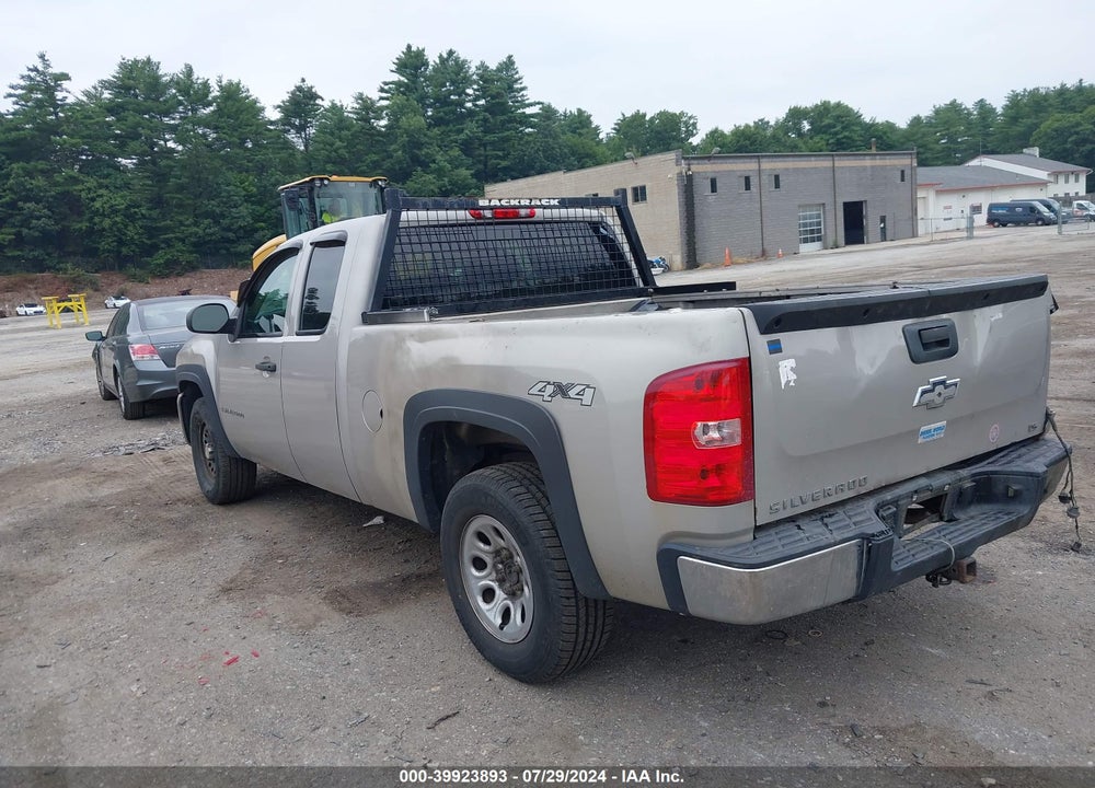 2009 CHEVROLET SILVERADO 1500 LS VIN: 1GCEK19C09Z233050