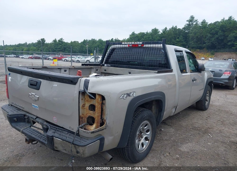 2009 CHEVROLET SILVERADO 1500 LS VIN: 1GCEK19C09Z233050