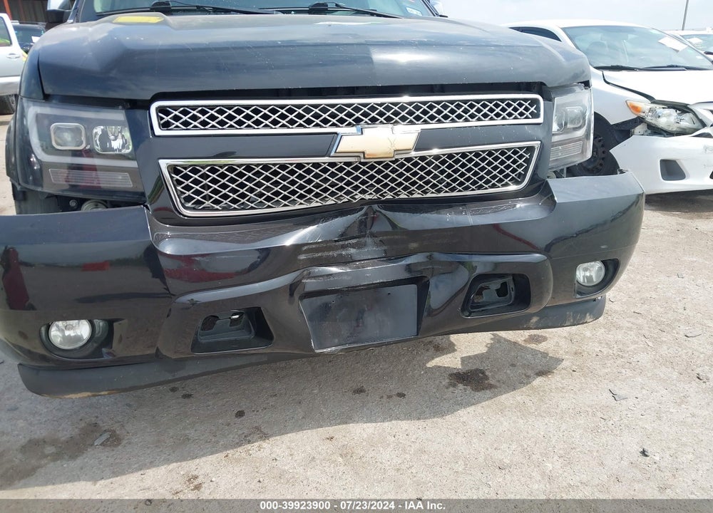 2011 CHEVROLET TAHOE LTZ VIN: 1GNSKCE03BR119373