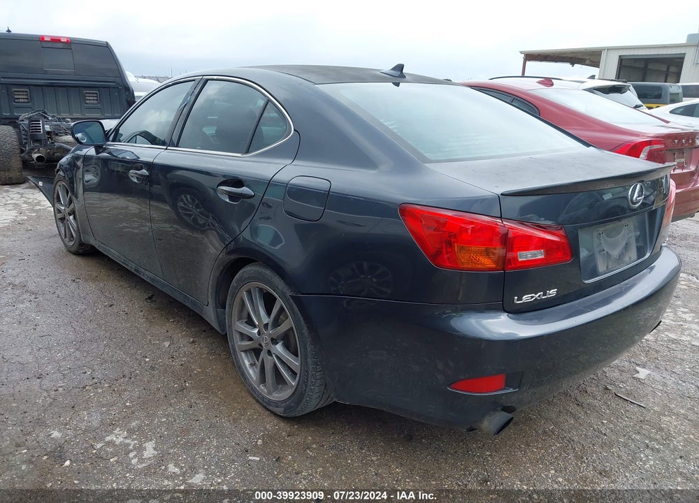 2008 LEXUS IS 250 VIN: JTHBK262885060841