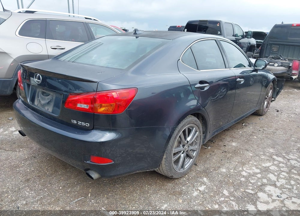 2008 LEXUS IS 250 VIN: JTHBK262885060841