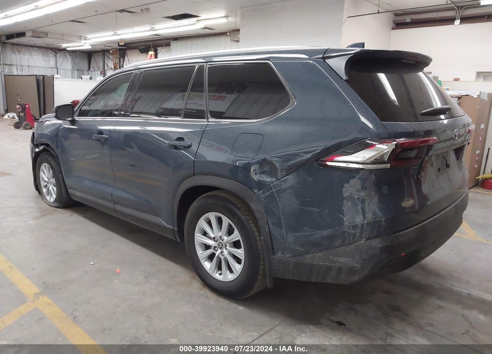 2024 TOYOTA GRAND HIGHLANDER XLE VIN: 5TDAAAA51RS002013