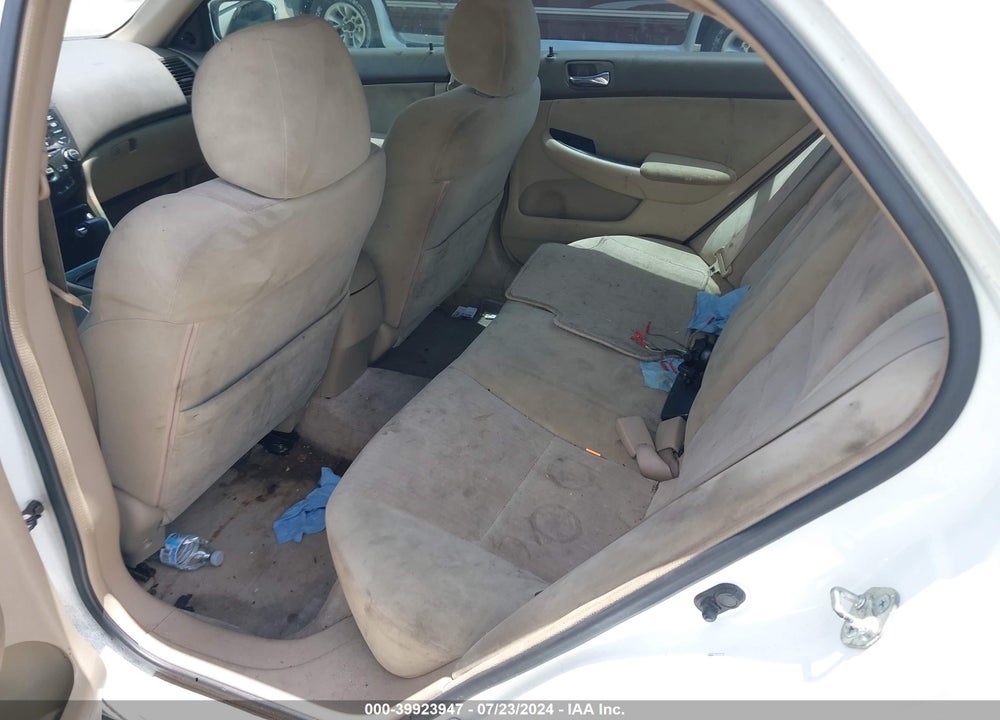 2004 HONDA ACCORD 2.4 LX VIN: 3HGCM56354G702186