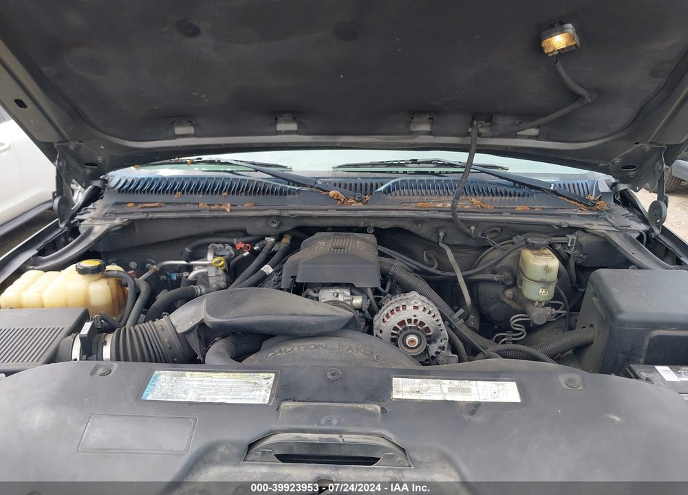 2000 CHEVROLET SUBURBAN 1500 LS VIN: 3GNEC16T2YG163087