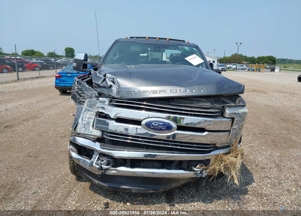 2017 FORD F-350 LARIAT VIN: 1FT8W3BT8HEC30863