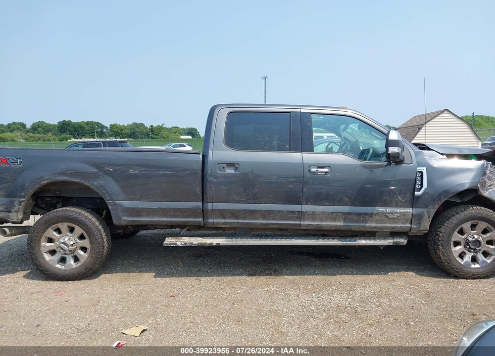 2017 FORD F-350 LARIAT VIN: 1FT8W3BT8HEC30863