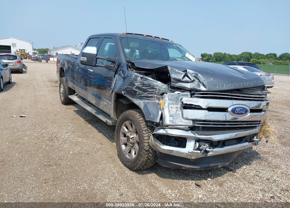 2017 FORD F-350 LARIAT VIN: 1FT8W3BT8HEC30863
