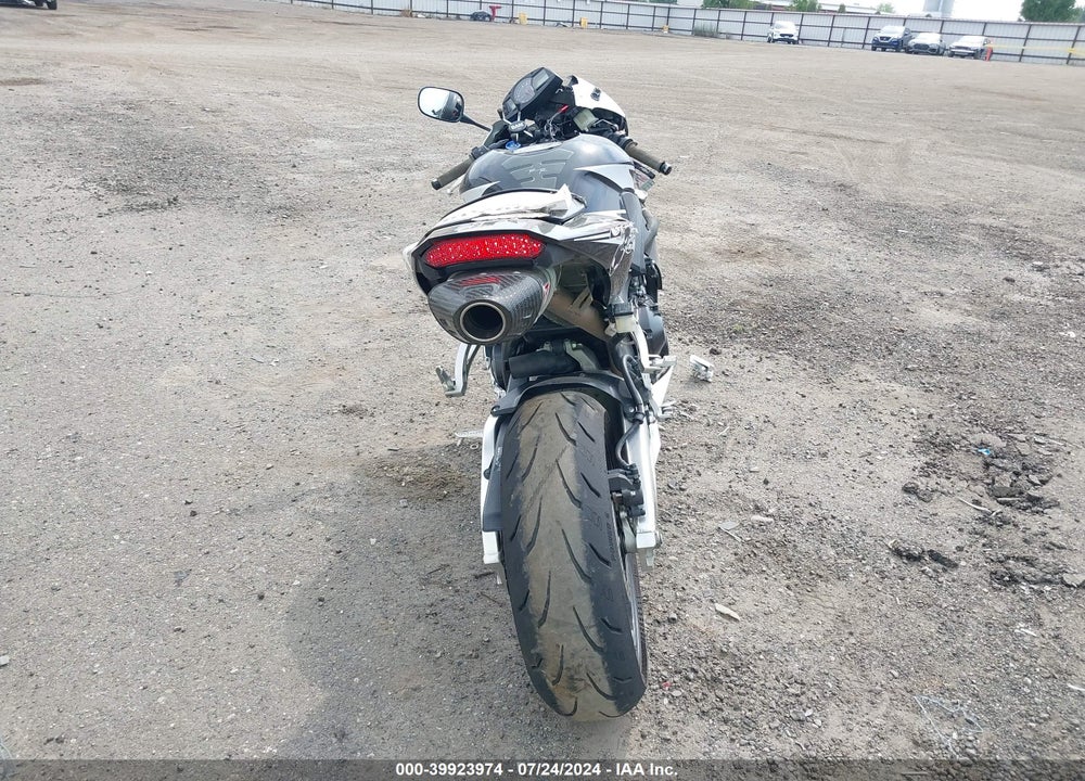 2016 HONDA CBR600 RR VIN: JH2PC40J0GK200677