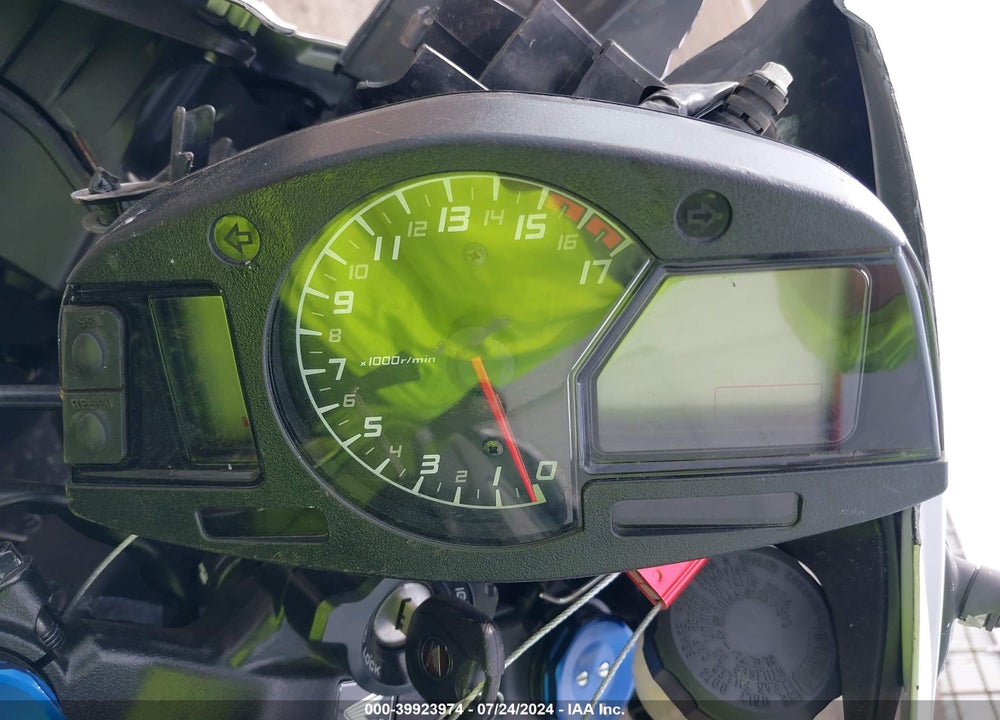 2016 HONDA CBR600 RR VIN: JH2PC40J0GK200677