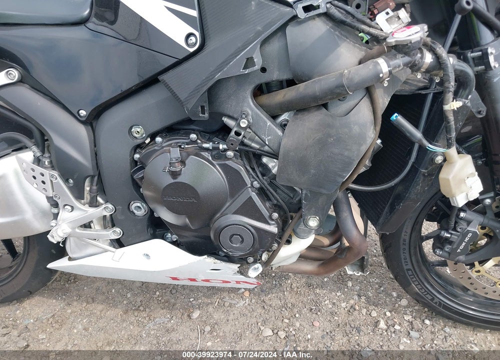 2016 HONDA CBR600 RR VIN: JH2PC40J0GK200677