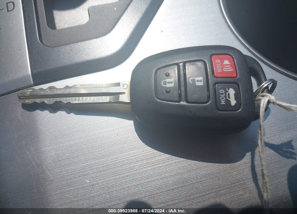 2013 TOYOTA CAMRY SE VIN: 4T1BF1FK1DU244207
