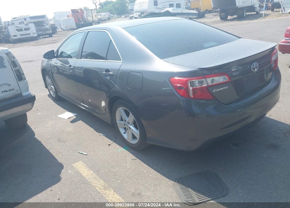 2013 TOYOTA CAMRY SE VIN: 4T1BF1FK1DU244207