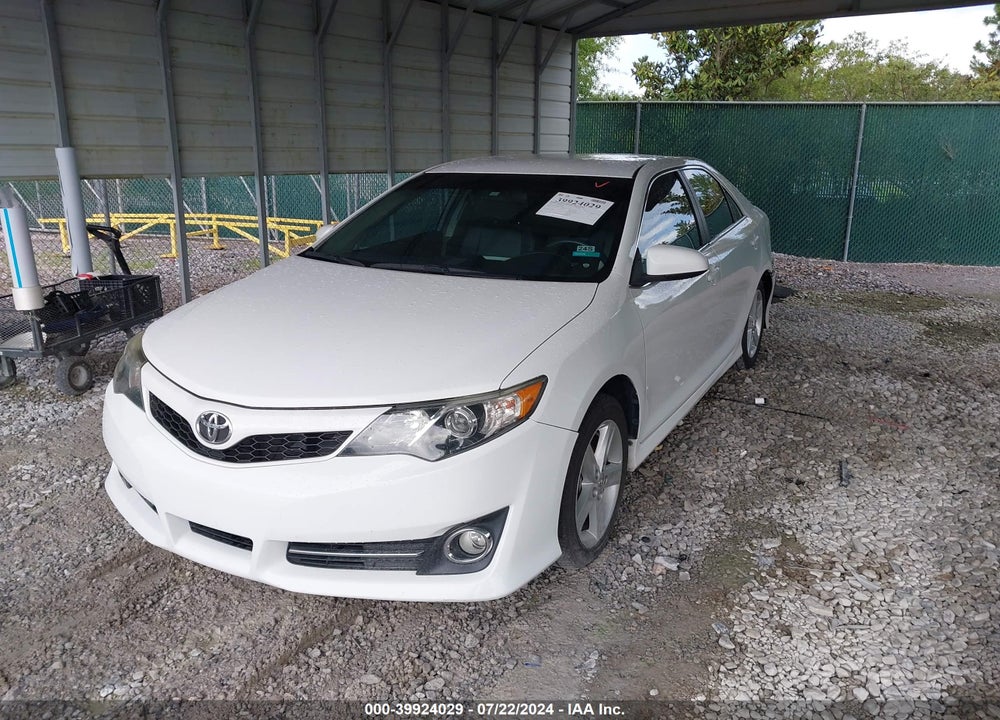 2013 TOYOTA CAMRY SE VIN: 4T1BF1FK1DU274789