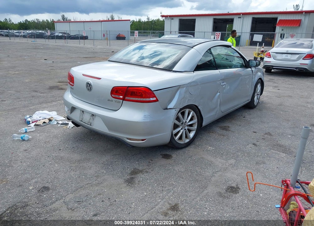 2012 VOLKSWAGEN EOS KOMFORT VIN: WVWBW7AHXCV004133