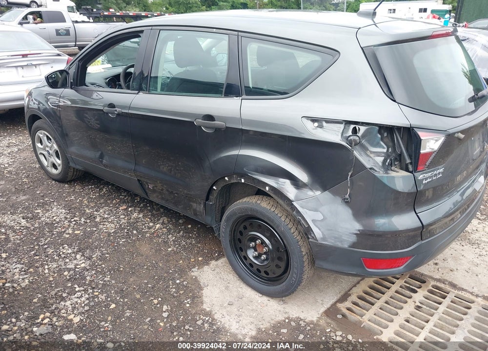 2017 FORD ESCAPE S VIN: 1FMCU0F7XHUD86075
