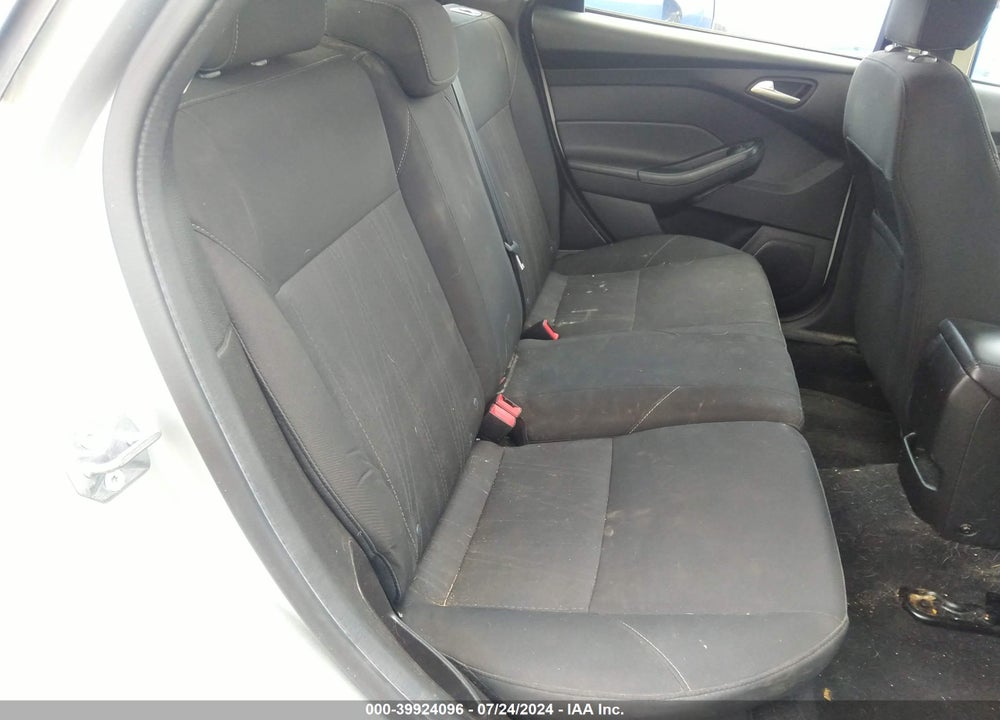 2017 FORD FOCUS SE VIN: 1FADP3K29HL286363