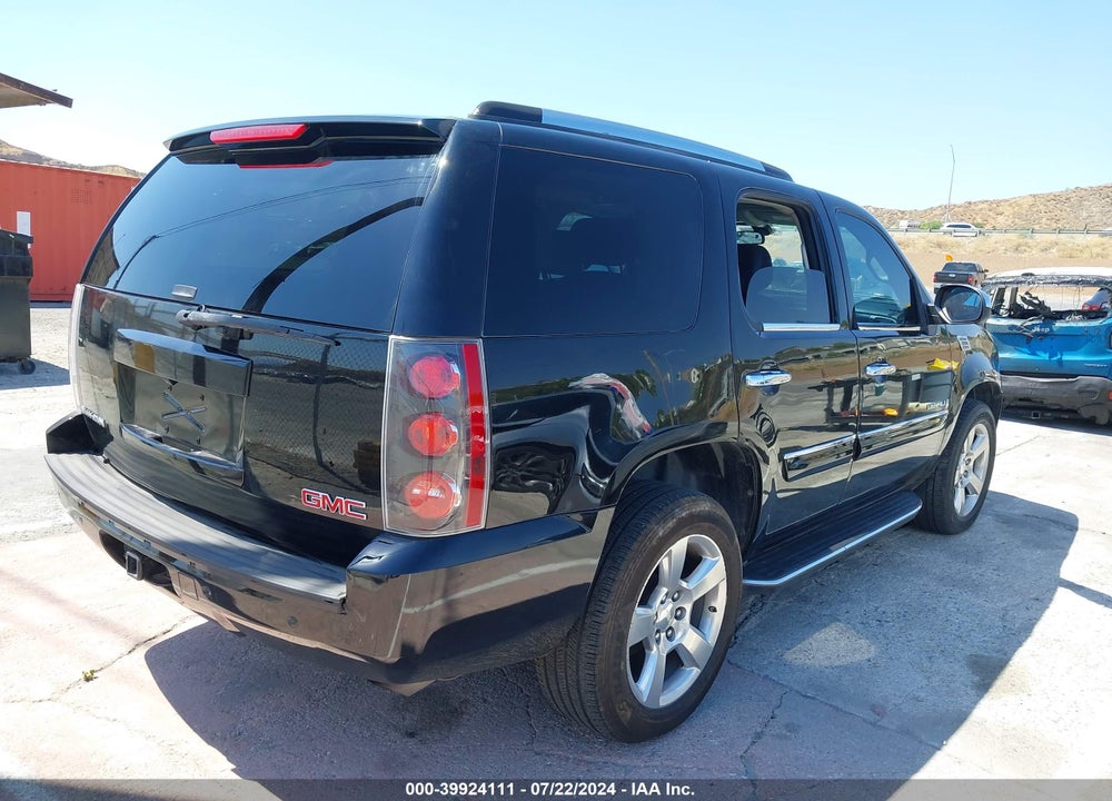 2008 GMC YUKON DENALI VIN: 1GKFK63878J124186