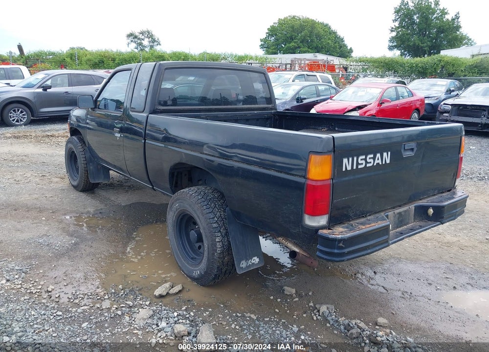 1988 NISSAN D21 KING CAB VIN: 1N6ND16Y9JC304213