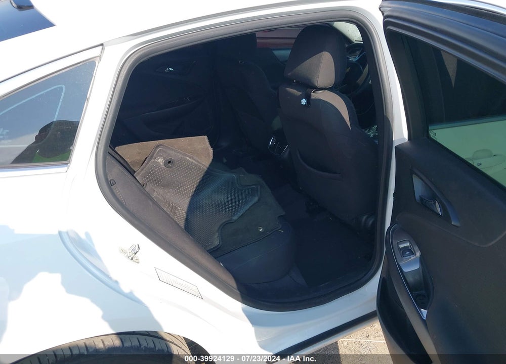 2018 CHEVROLET MALIBU LT VIN: 1G1ZD5ST7JF242484
