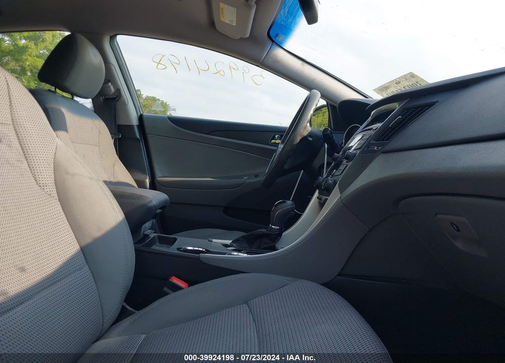 2012 HYUNDAI SONATA GLS VIN: 5NPEB4AC7CH460425
