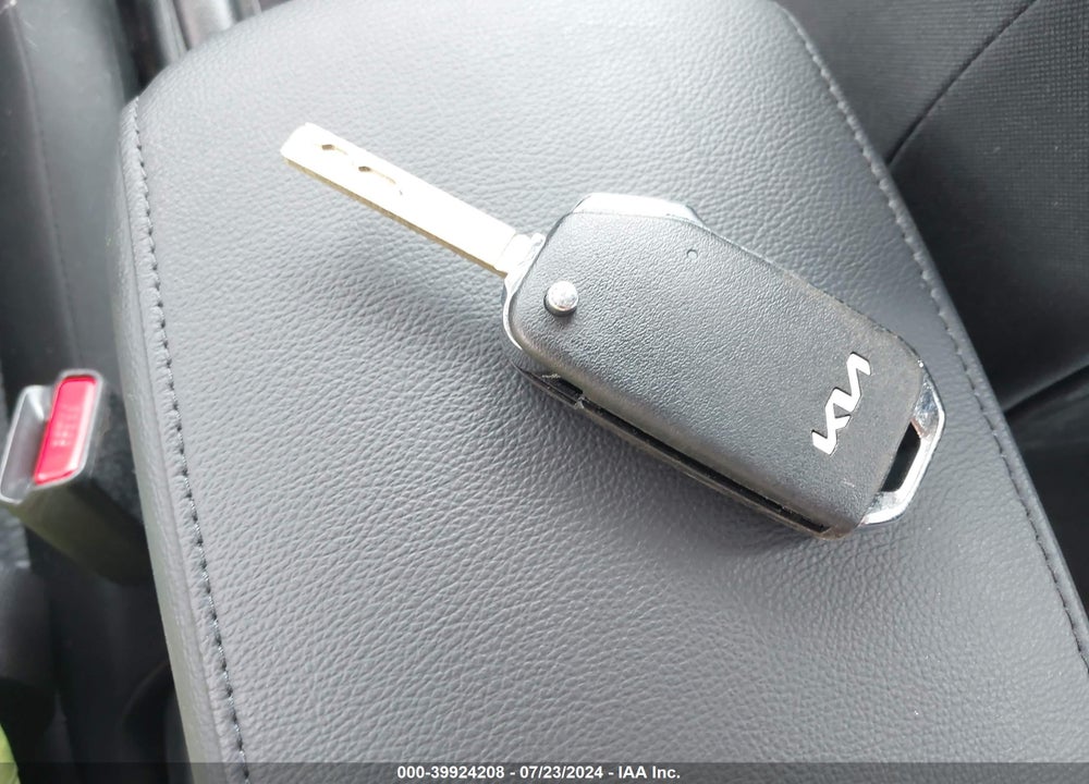 2023 KIA SOUL LX VIN: KNDJ23AU5P7871785
