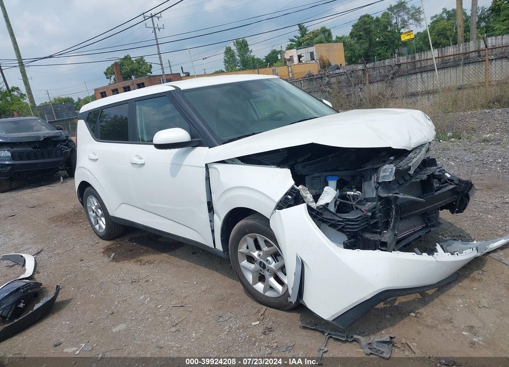 2023 KIA SOUL LX VIN: KNDJ23AU5P7871785