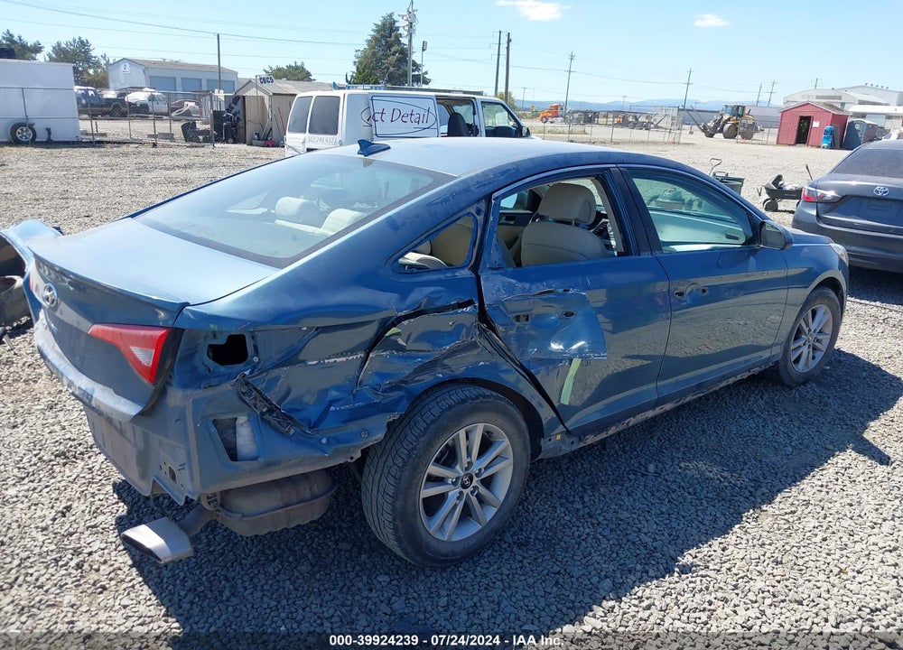 2015 HYUNDAI SONATA SE VIN: 5NPE24AF1FH066627