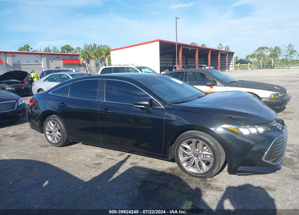 2019 TOYOTA AVALON XLE VIN: 4T1BZ1FBXKU027680