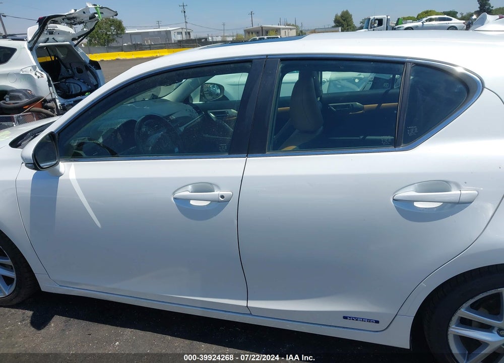 2016 LEXUS CT 200H VIN: JTHKD5BH2G2274200