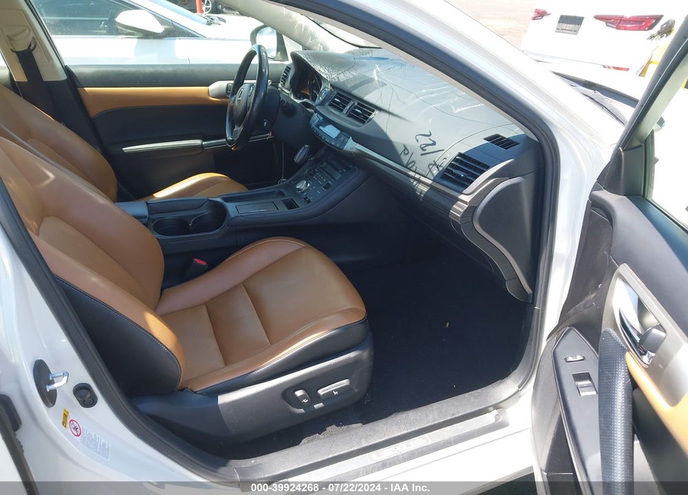 2016 LEXUS CT 200H VIN: JTHKD5BH2G2274200