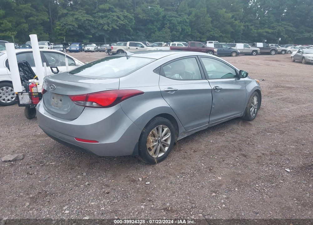 2015 HYUNDAI ELANTRA SE VIN: 5NPDH4AE7FH598272