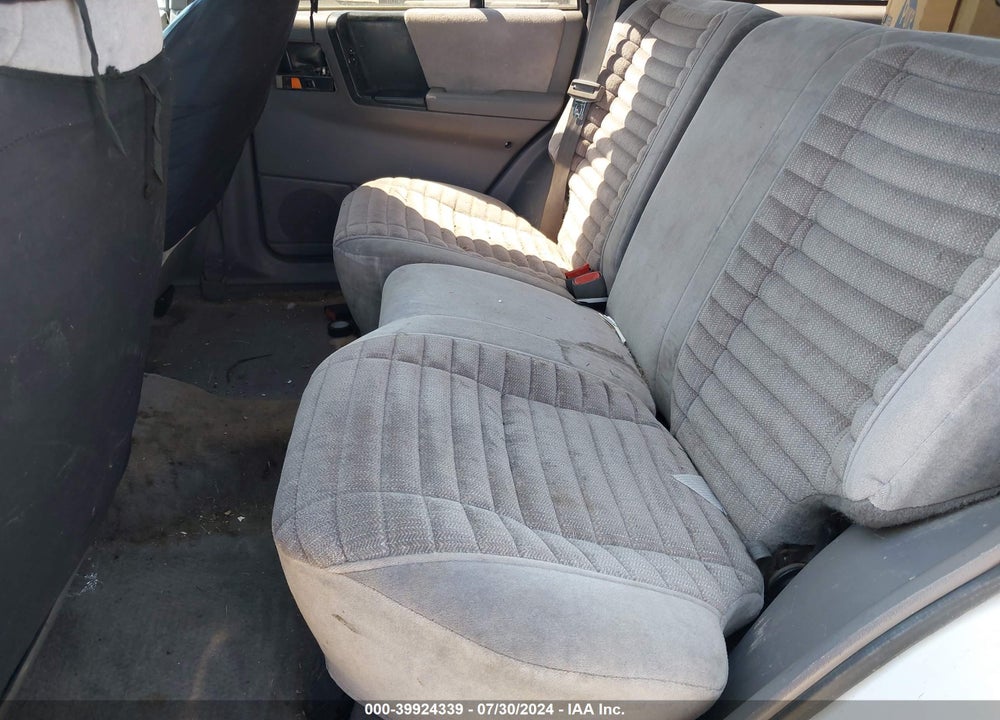 1993 JEEP GRAND CHEROKEE LAREDO VIN: 1J4GZ58S0PC656581