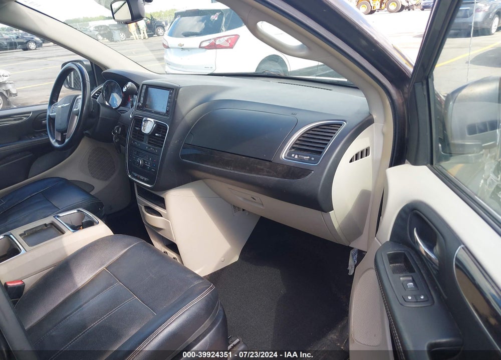 2016 CHRYSLER TOWN & COUNTRY TOURING VIN: 2C4RC1BG1GR282308