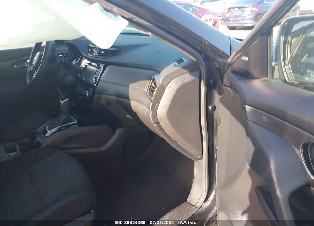 2020 NISSAN ROGUE SV FWD VIN: 5N1AT2MT3LC766248