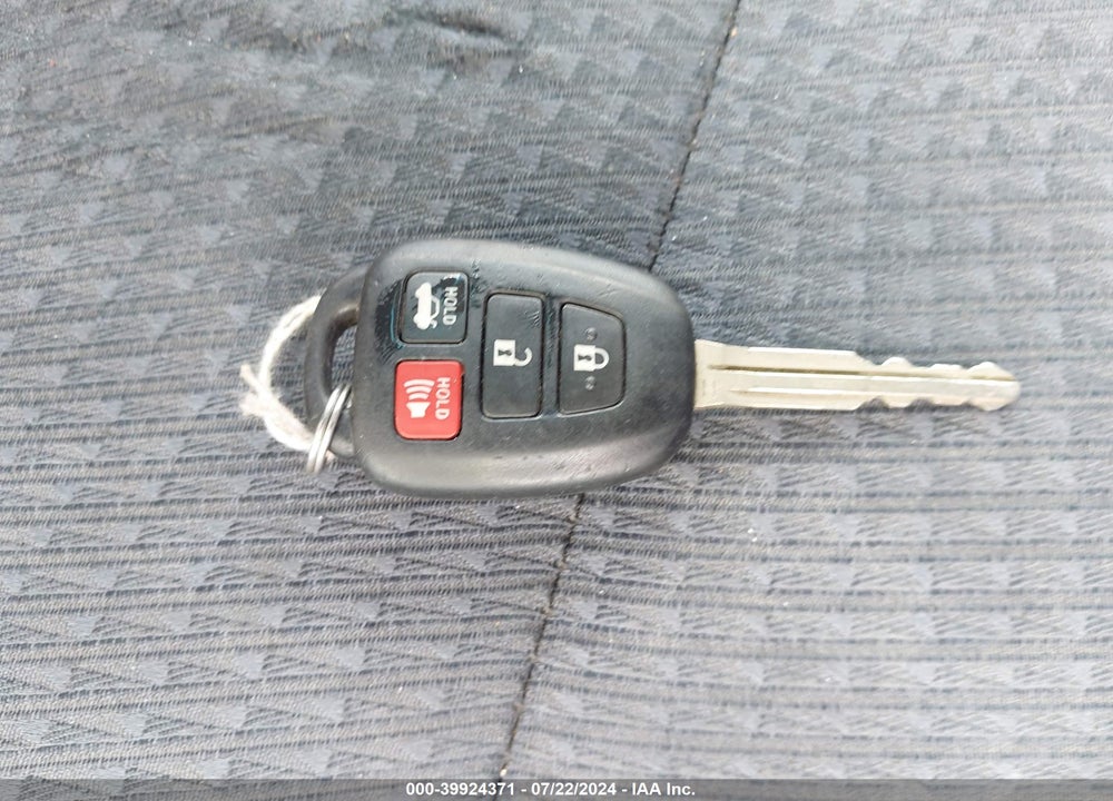 2015 TOYOTA CAMRY SE VIN: 4T1BF1FK7FU872808