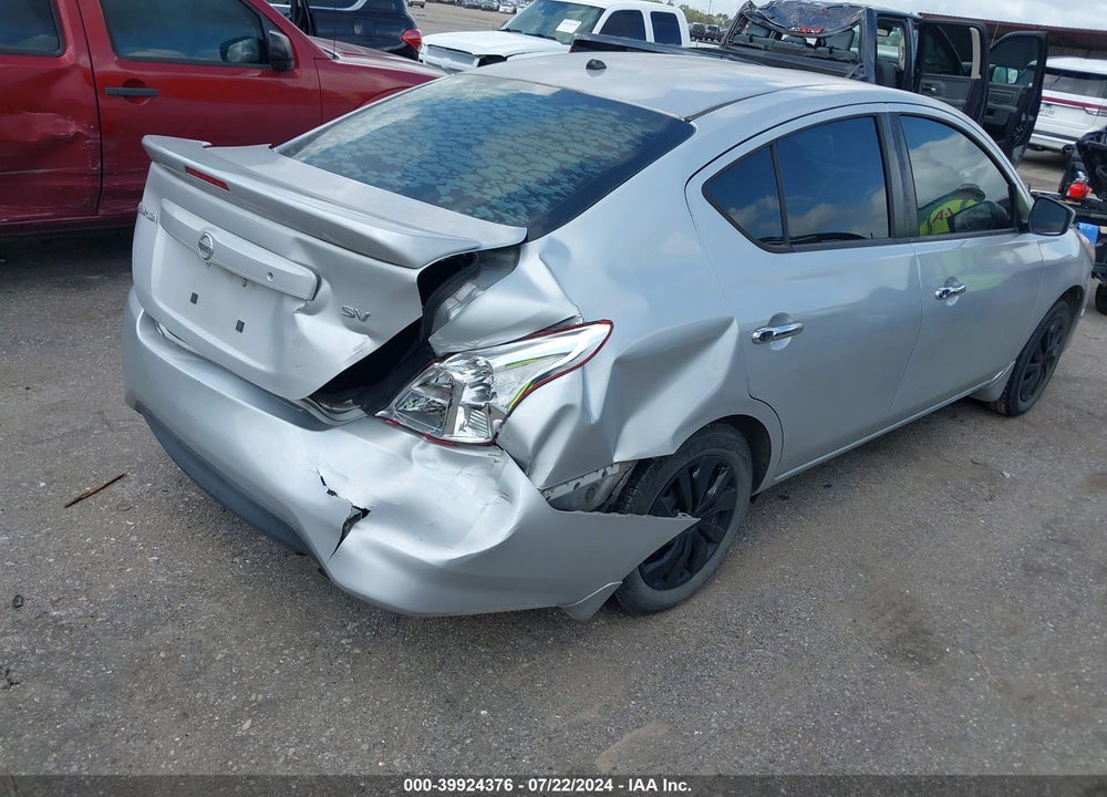 2017 NISSAN VERSA 1.6 SV VIN: 3N1CN7AP5HL868175
