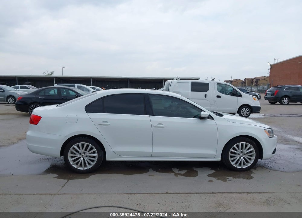 2014 VOLKSWAGEN JETTA 2.0L TDI VIN: 3VWLL7AJ1EM435051