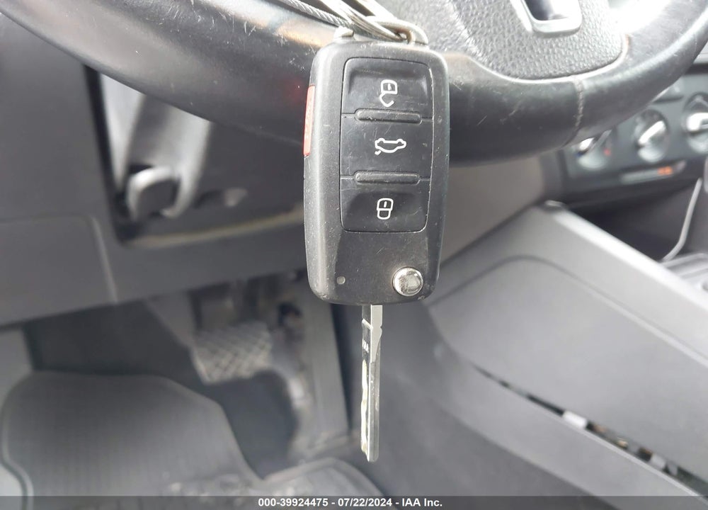 2014 VOLKSWAGEN JETTA 2.0L TDI VIN: 3VWLL7AJ1EM435051
