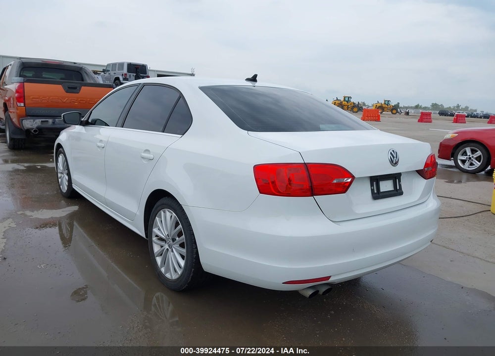 2014 VOLKSWAGEN JETTA 2.0L TDI VIN: 3VWLL7AJ1EM435051