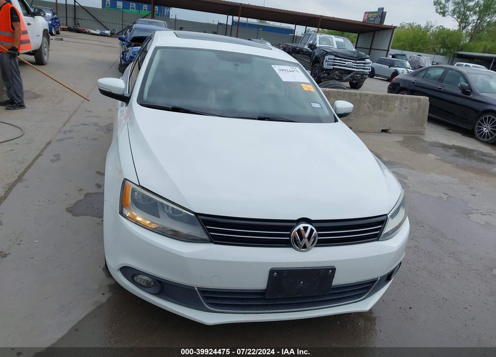 2014 VOLKSWAGEN JETTA 2.0L TDI VIN: 3VWLL7AJ1EM435051