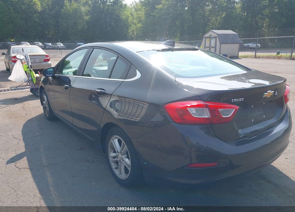 2017 CHEVROLET CRUZE LT AUTO VIN: 1G1BE5SM8H7110846
