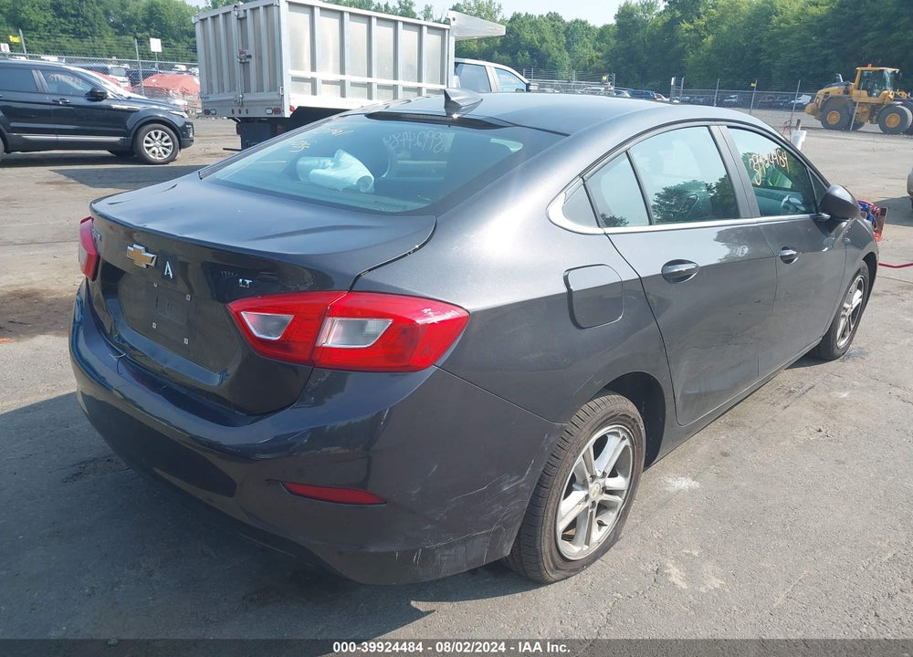 2017 CHEVROLET CRUZE LT AUTO VIN: 1G1BE5SM8H7110846