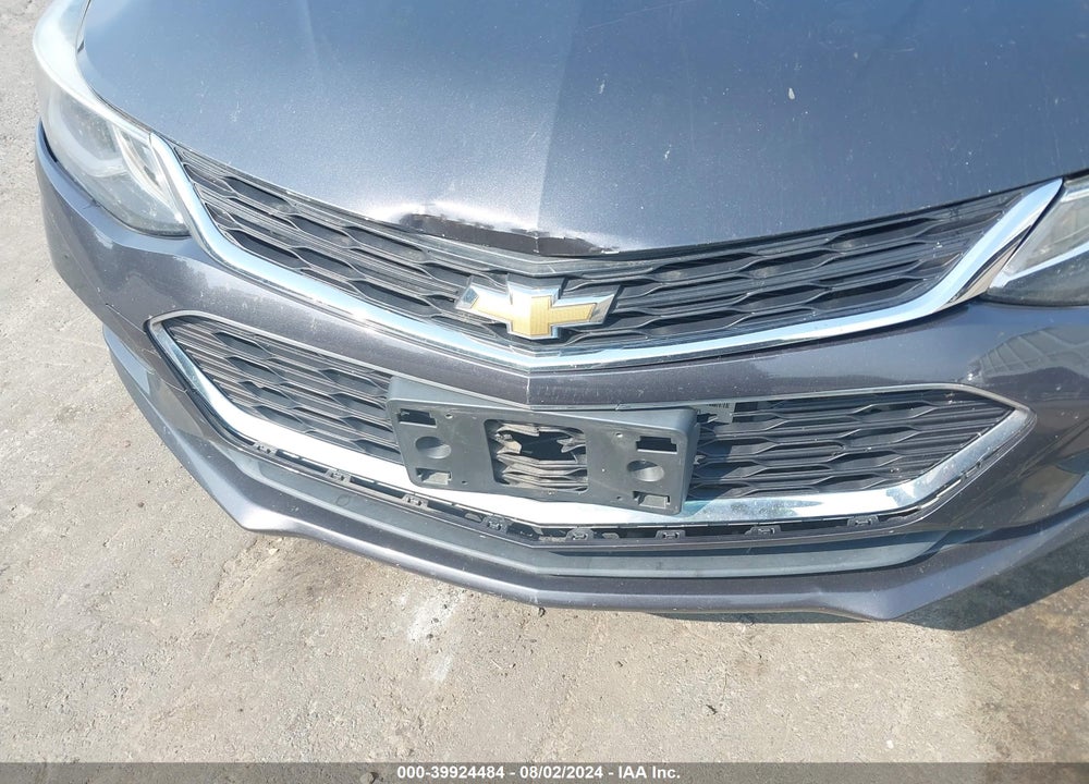 2017 CHEVROLET CRUZE LT AUTO VIN: 1G1BE5SM8H7110846