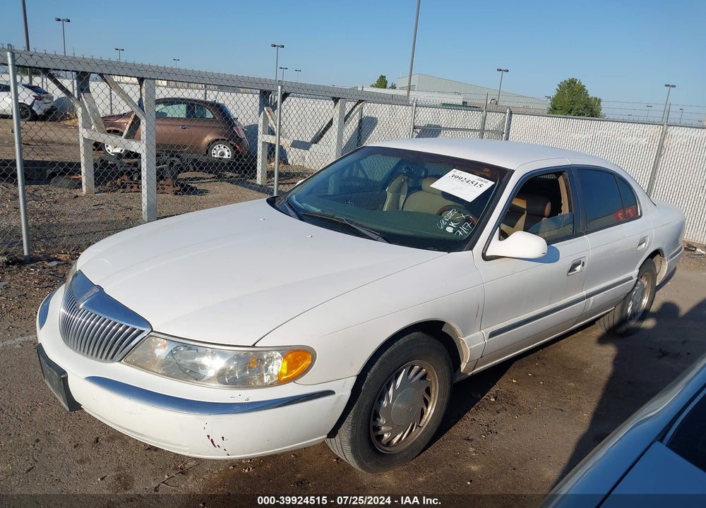 1998 LINCOLN CONTINENTAL VIN: 1LNFM97V1WY681022