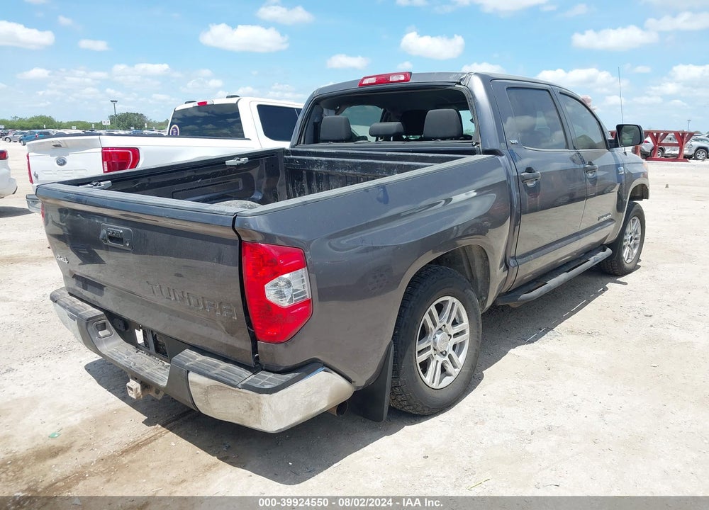 2017 TOYOTA TUNDRA SR5 5.7L V8 VIN: 5TFDW5F15HX604353