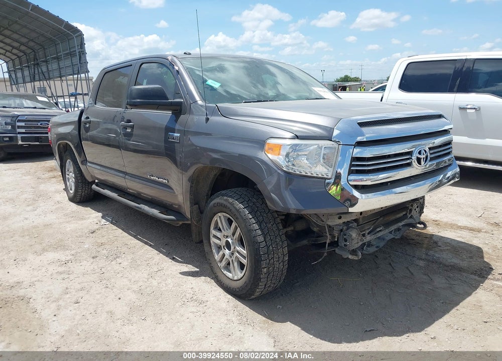 2017 TOYOTA TUNDRA SR5 5.7L V8 VIN: 5TFDW5F15HX604353
